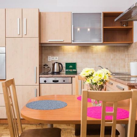 Apartament Avanti クラクフ エクステリア 写真