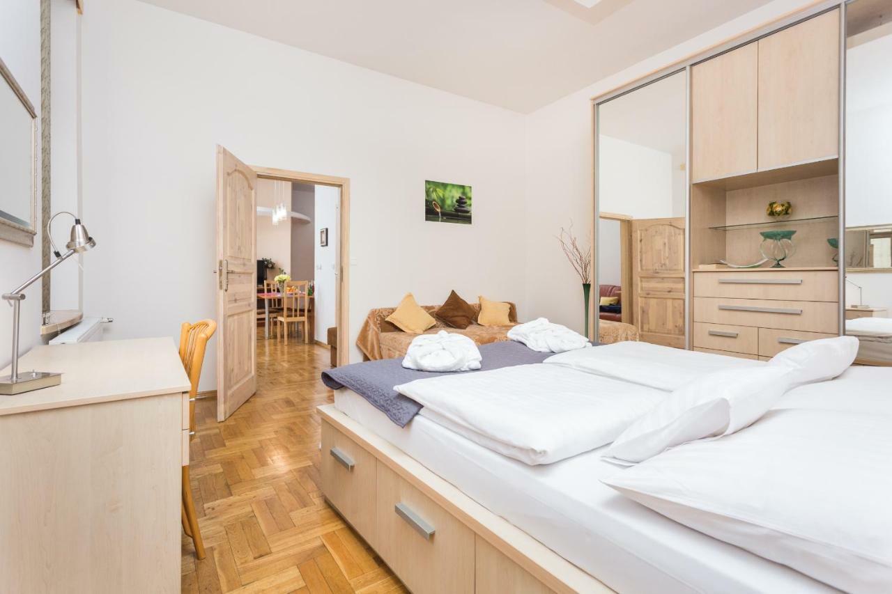 Apartament Avanti クラクフ エクステリア 写真