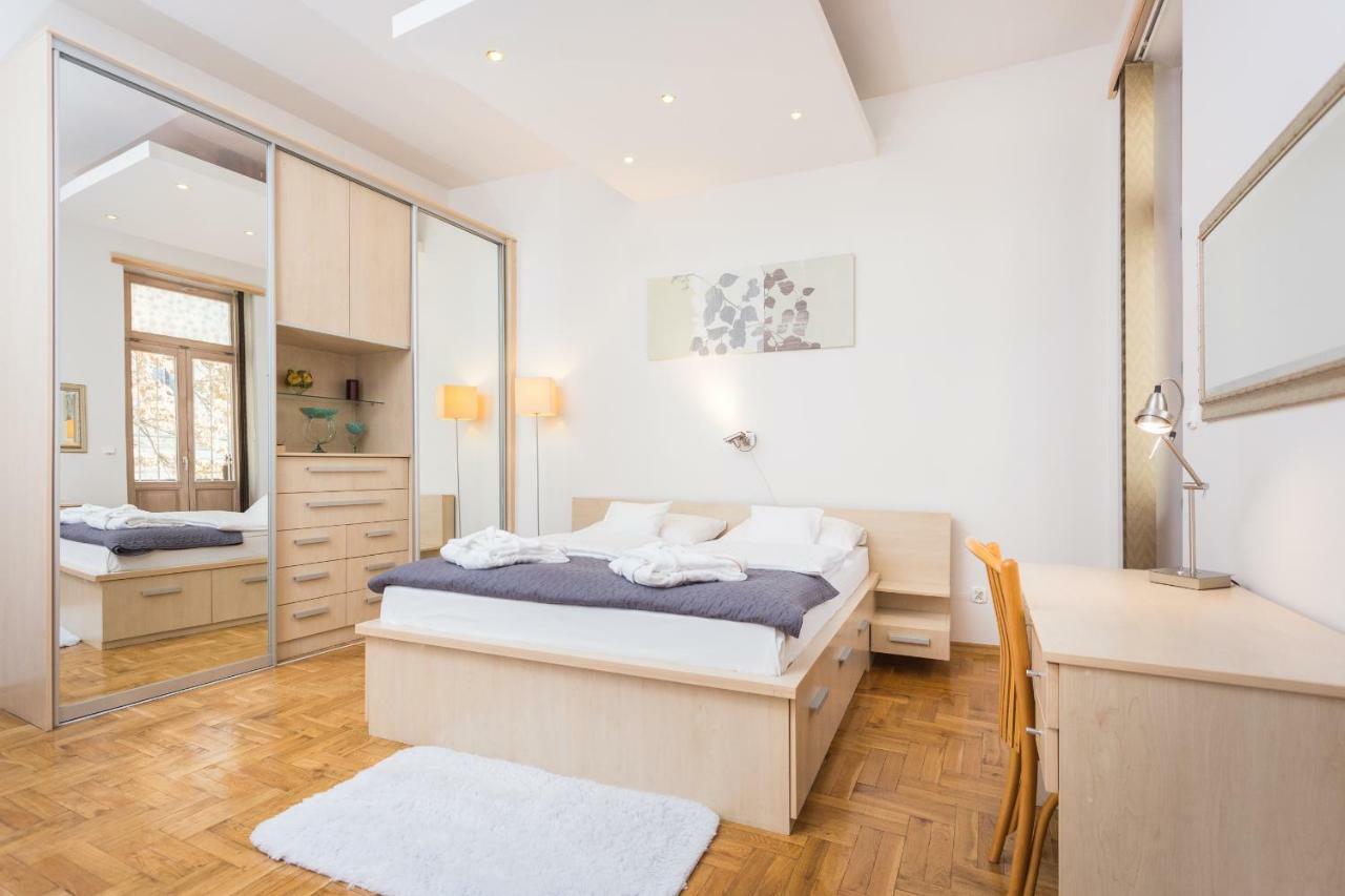 Apartament Avanti クラクフ エクステリア 写真