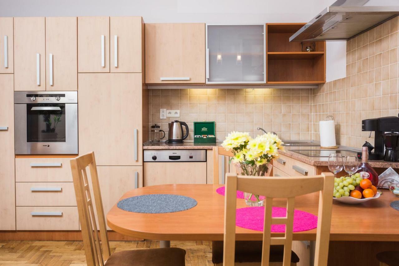 Apartament Avanti クラクフ エクステリア 写真
