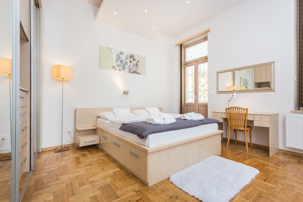 Apartament Avanti クラクフ エクステリア 写真