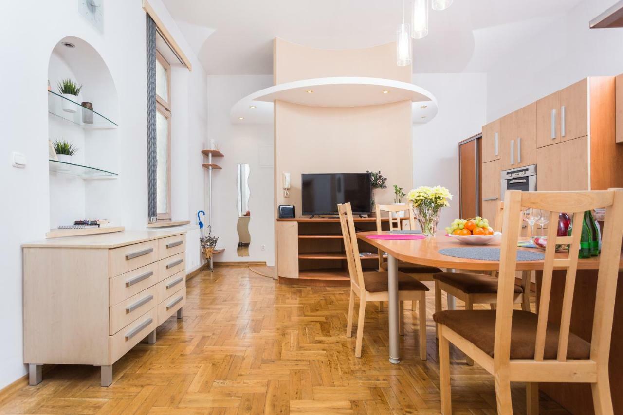 Apartament Avanti クラクフ エクステリア 写真